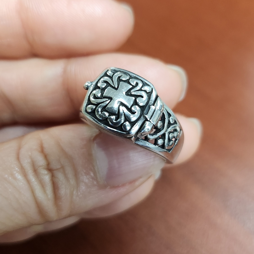 Silver Cross Design Ring